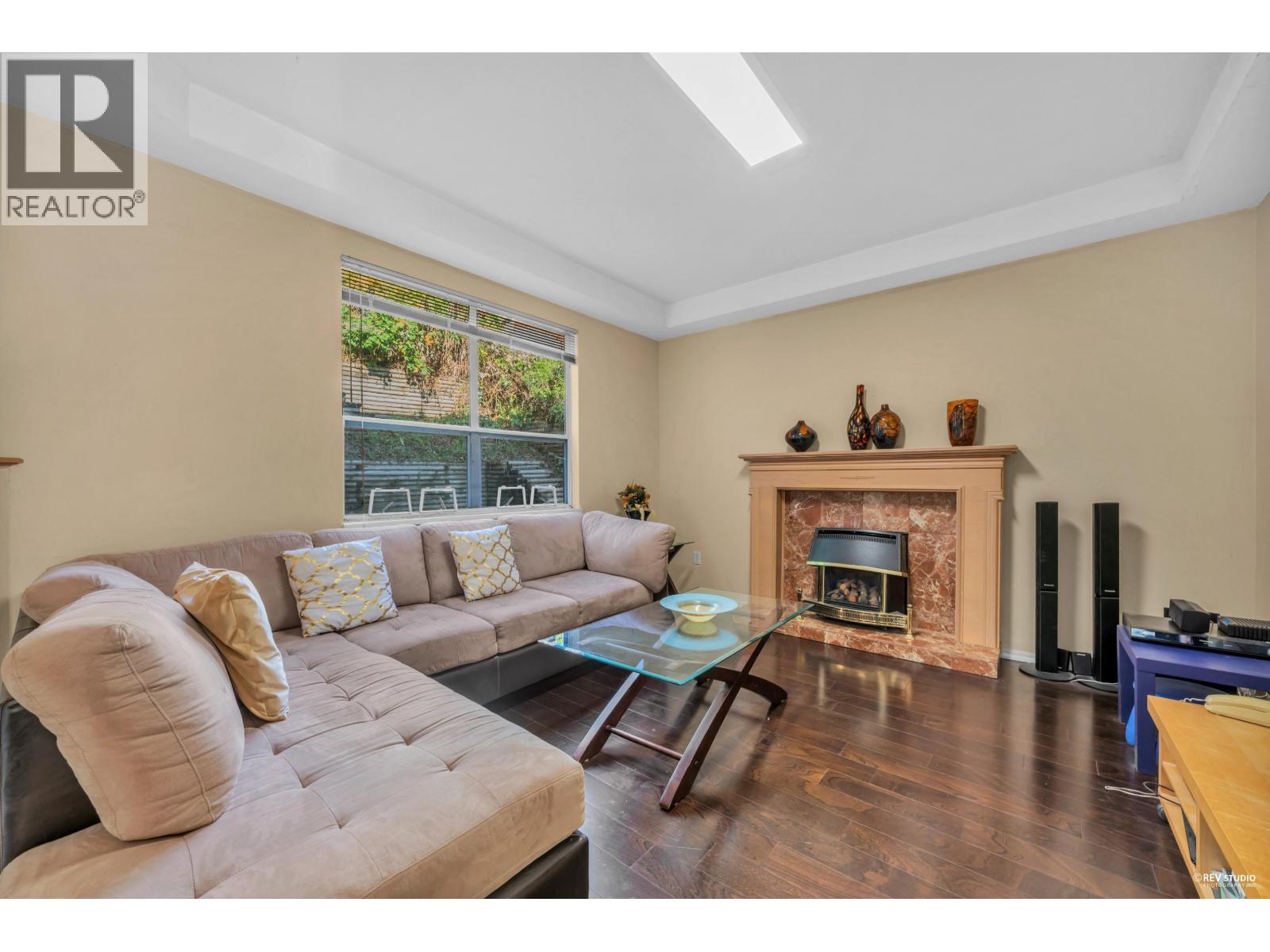 2233 Monashee Court, Coquitlam, British Columbia  V3K 6P7 - Photo 10 - R3034117