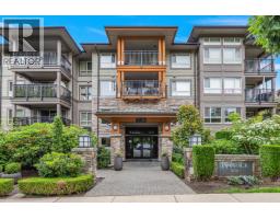 <div class="price">$729,000</div> 305 3156 Dayanee Springs Boulevard<br>Coquitlam, British Columbia<br><div class='bed_bath'>2 Bed | 2 Bath</div>